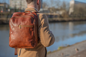 bupell Rucksack mit Laptopfach Dante aus zertifiziertem pflanzlich gegerbten Leder - Handgemacht in Italien