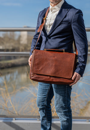 bupell Aktentasche/messenger Paolo aus zertifiziertem pflanzlich gegerbten Leder - Handgemacht in Italien