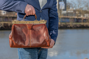 bupell Arzttasche Davide aus zertifiziertem pflanzlich gegerbten Leder - Handgemacht in Italien
