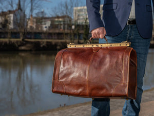 bupell Arzttasche/Reisetasche Riziero aus zertifiziertem pflanzlich gegerbten Leder - Handgemacht in Italien